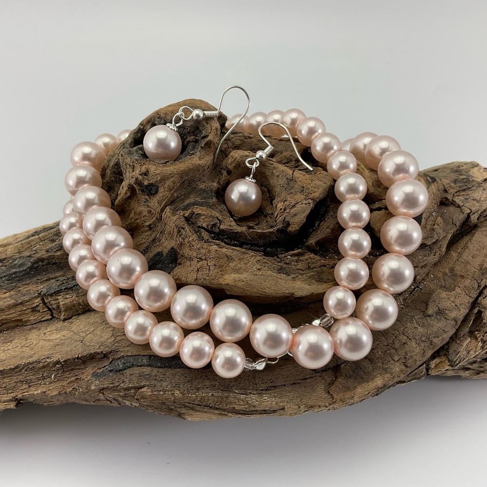 Light Pink Faux Pearl Necklace & Earring Set, Handmade, Pastel, Classic - Picture 11 of 14